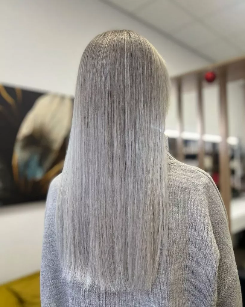 9 9