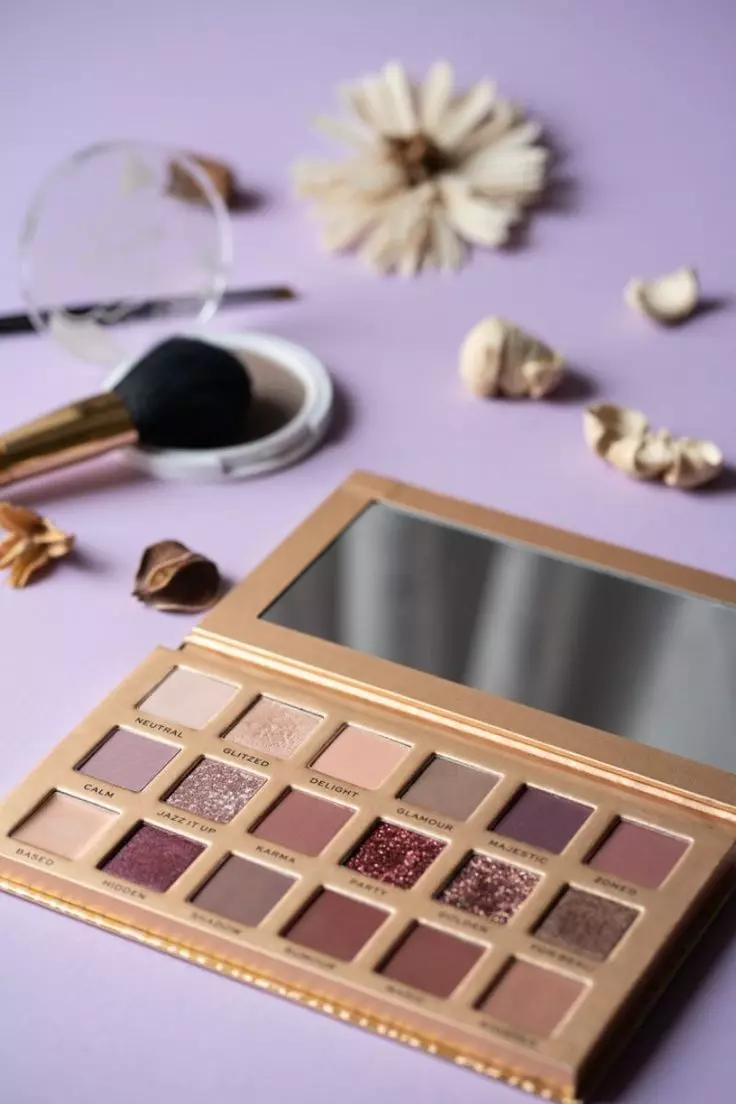 Paletka Teney Dlya Vek